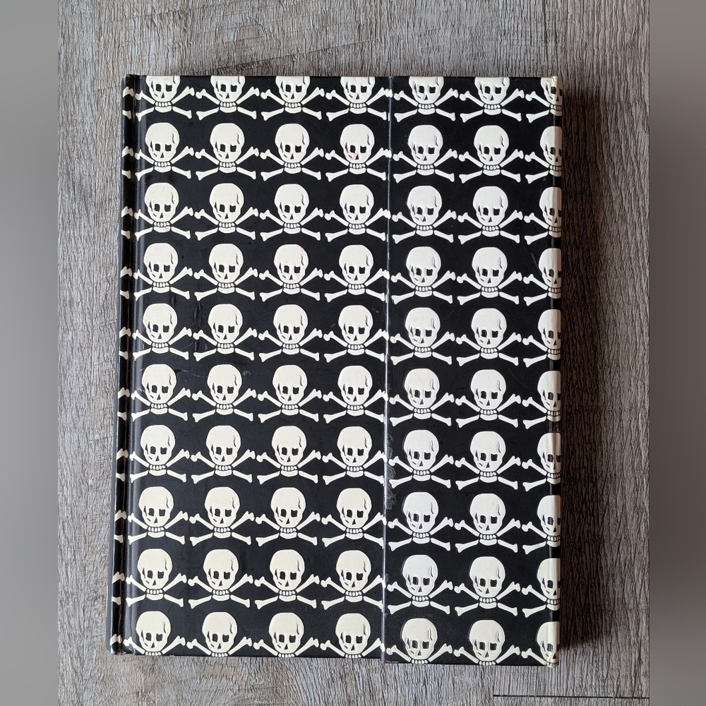 Skull And Crossbones Magnetic Closure Journal Planner 2007 Peter Pauper Press
